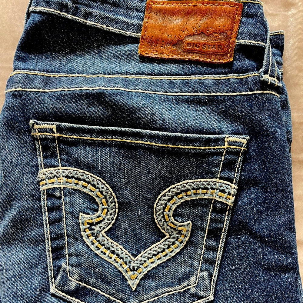 Big Star size 30 Remy Low Rise fit cropped jeans